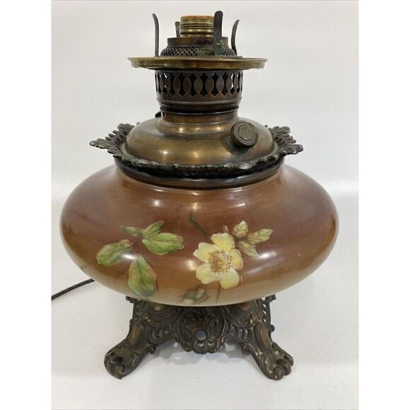 Gone With The Wind Parlor Lamp cottagecore Handpainted Dogwood Glass Electric - Picture 7 of 16